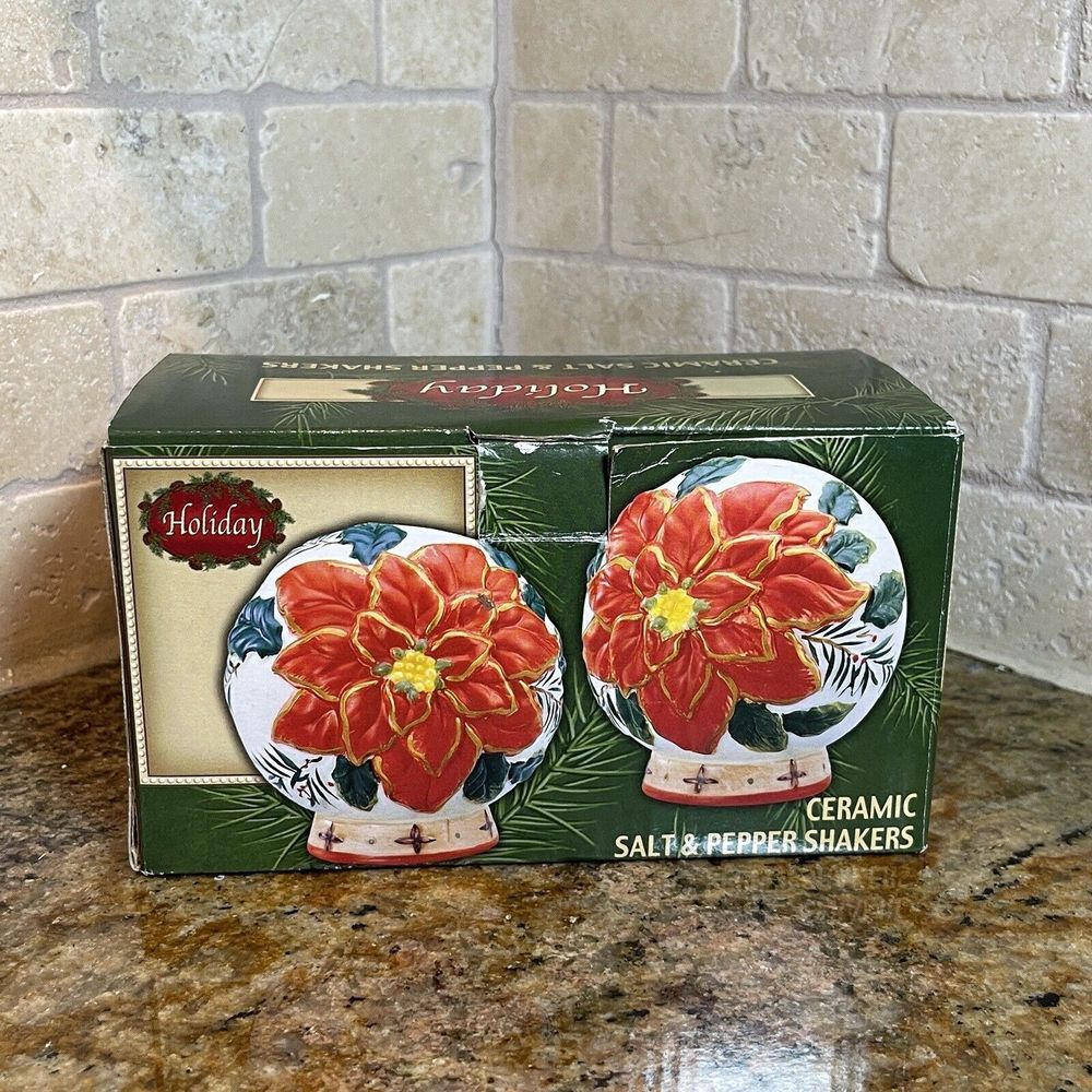 Holiday Poinsettia Flower Salt Pepper Shaker Set 3.5 Inch Christmas‎ Ceramic Box